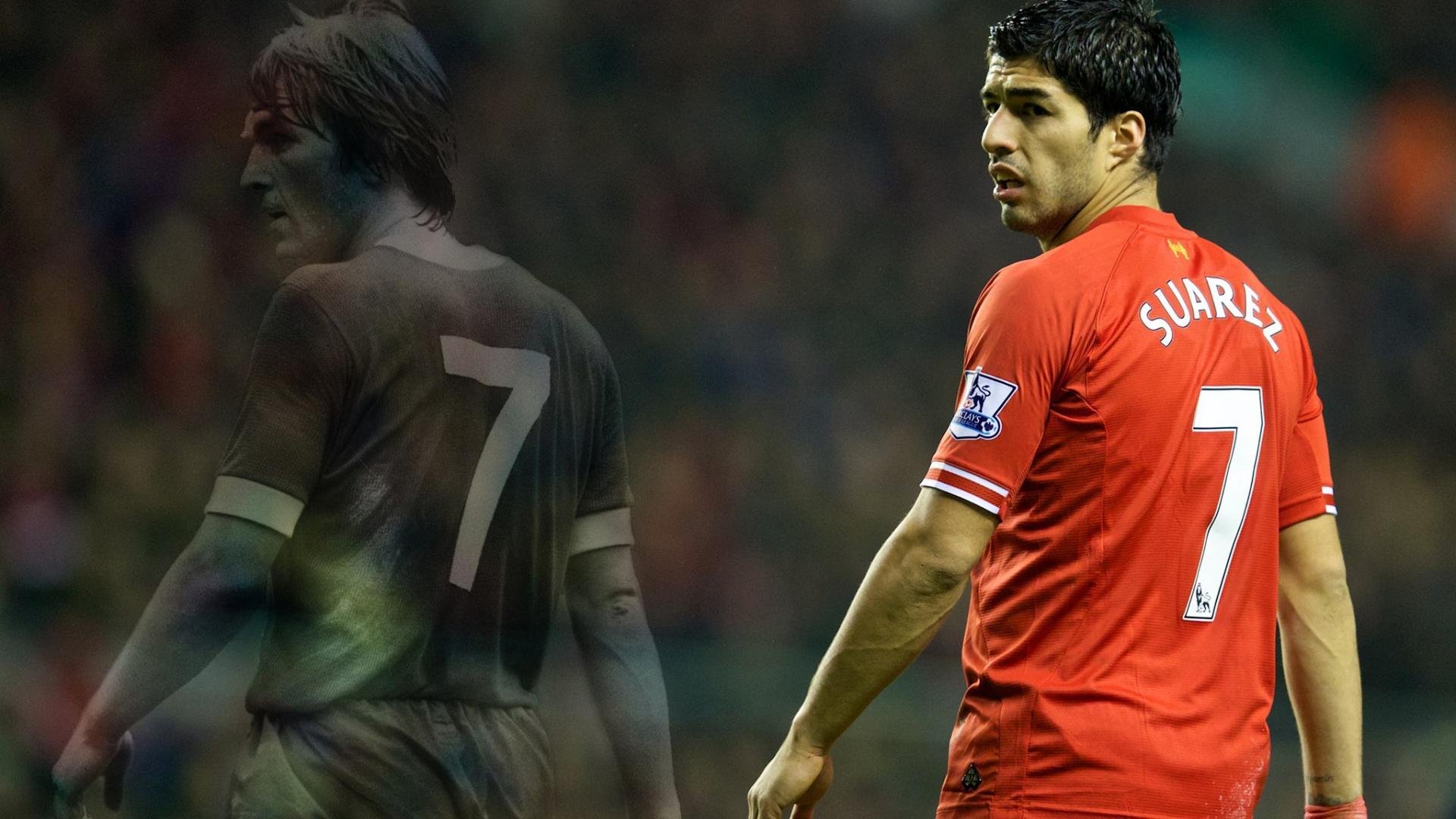 爱游戏体育app-众星捧足球巨头：国际足球大赛势不可挡，国际足球十大精彩比赛